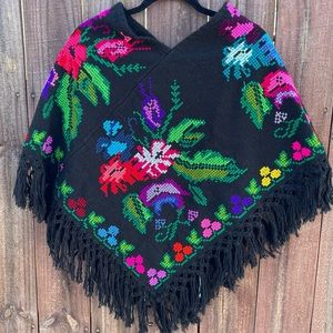 NWOT Mañanita / Cape